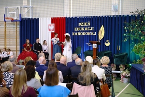Wspólne świętowanie Dnia Edukacji Narodowej z kadrą i młodzieżą liceum w Pułtusku. Wspólne świętowanie Dnia Edukacji Narodowej z kadrą i młodzieżą liceum w Pułtusku.