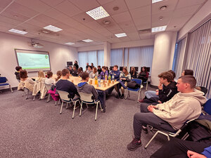 Wizyta uczniów w Placówce Straży Granicznej Warszawa-Okęcie. Wizyta uczniów w Placówce Straży Granicznej Warszawa-Okęcie.