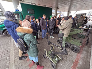 Wizyta uczniów w Placówce Straży Granicznej Warszawa-Okęcie. Wizyta uczniów w Placówce Straży Granicznej Warszawa-Okęcie.