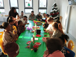 Mikołajkowy event w Strzeżonym Ośrodku dla Cudzoziemców w Lesznowoli. Mikołajkowy event w Strzeżonym Ośrodku dla Cudzoziemców w Lesznowoli.