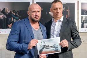 "S.O.S. przeciw handlarzom i łowcom dusz" 