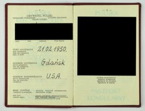 Zdjęcie przedstawia strony wewnętrzne ujawnionego paszportu konsularnego z 1981 roku 