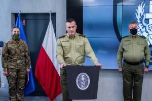 Zdjęcie przedstawia płk. SG Roberta Bagana - Komendanta NwOSG podczas wystąpienia z okazji 10 lat WZD NwOSG. 10 lat WZD NwOSG