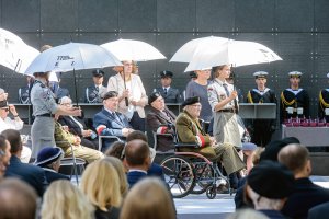 Powstańcy wyróżnieni odznaczeniami. Powstańcy wyróżnieni odznaczeniami.