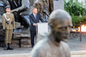 Przemawia Prezydent RP. Przemawia Prezydent RP.