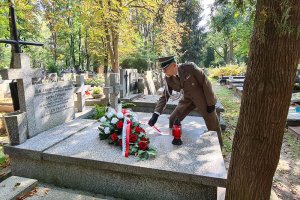 Ppłk SG Krzysztof Jurkowski składa wieniec. Ppłk SG Krzysztof Jurkowski składa wieniec.