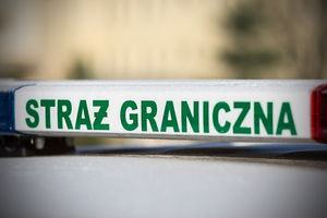 Kogut Straż Graniczna na dachu samochodu. Kogut Straż Graniczna na dachu samochodu.