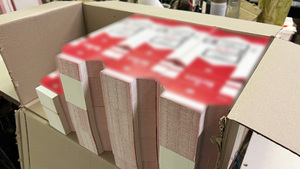 Komponenty do produkcji papierosów. Komponenty do produkcji papierosów.