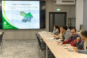 Delegacja Turcji i przedstawiciele NwOSG podczas spotkania w siedzibie oddziału. Delegacja Turcji i przedstawiciele NwOSG podczas spotkania w siedzibie oddziału.