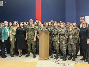 Zdjęcie grupowe uczestników spotkania. Zdjęcie grupowe uczestników spotkania.