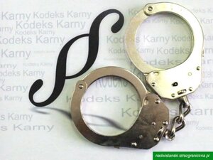 Grafika przedstawia kajdanki, znak paragrafu i napis Kodeks Karny. Grafika przedstawia kajdanki, znak paragrafu i napis Kodeks Karny.