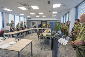 Widok ogólny na salę. Widoczni są uczestnicy spotkania. Widok ogólny na salę. Widoczni są uczestnicy spotkania.