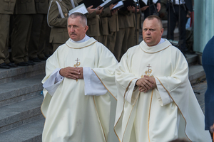 Dziekan Straży Granicznej ks. płk SG Zbigniew Kępa wraz z kapelanem Służby Ochrony Państwa ks. kpt. SOP Piotrem Zamarią. Dziekan Straży Granicznej ks. płk SG Zbigniew Kępa wraz z kapelanem Służby Ochrony Państwa ks. kpt. SOP Piotrem Zamarią.
