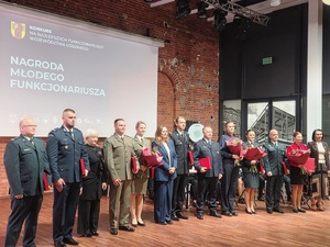 Wręczenie wyróżnień podczas gali. Wręczenie wyróżnień podczas gali.