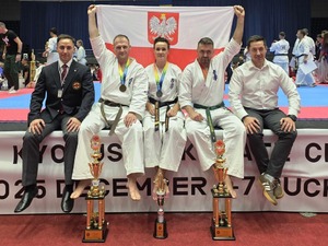 Zdjęcie grupowe uczestników zawodów. Zdjęcie grupowe uczestników zawodów.