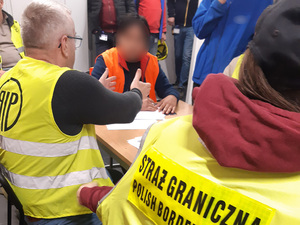 Kontrola legalności pobytu cudzoziemców. Kontrola legalności pobytu cudzoziemców.