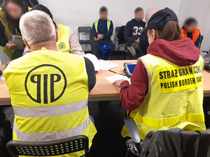 Kontrola legalności pobytu cudzoziemców. Kontrola legalności pobytu cudzoziemców.