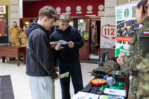 Uczestnicy inicjatywy „Moje bezpieczeństwo dziś i jutro – rola służb mundurowych”. Uczestnicy inicjatywy „Moje bezpieczeństwo dziś i jutro – rola służb mundurowych”.