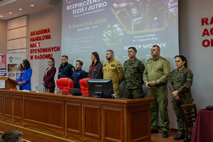 Uczestnicy inicjatywy „Moje bezpieczeństwo dziś i jutro – rola służb mundurowych”. Uczestnicy inicjatywy „Moje bezpieczeństwo dziś i jutro – rola służb mundurowych”.