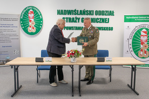 Podpisanie porozumienia. Podpisanie porozumienia.