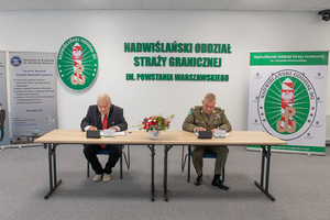 Podpisanie porozumienia. Podpisanie porozumienia.